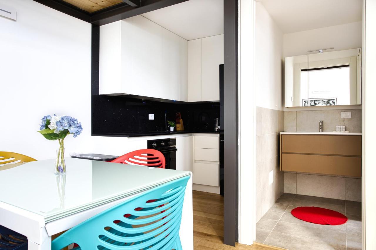 Ferienwohnung Joivy Charismatic 1-Bed Flat With Parking Mailand Exterior foto