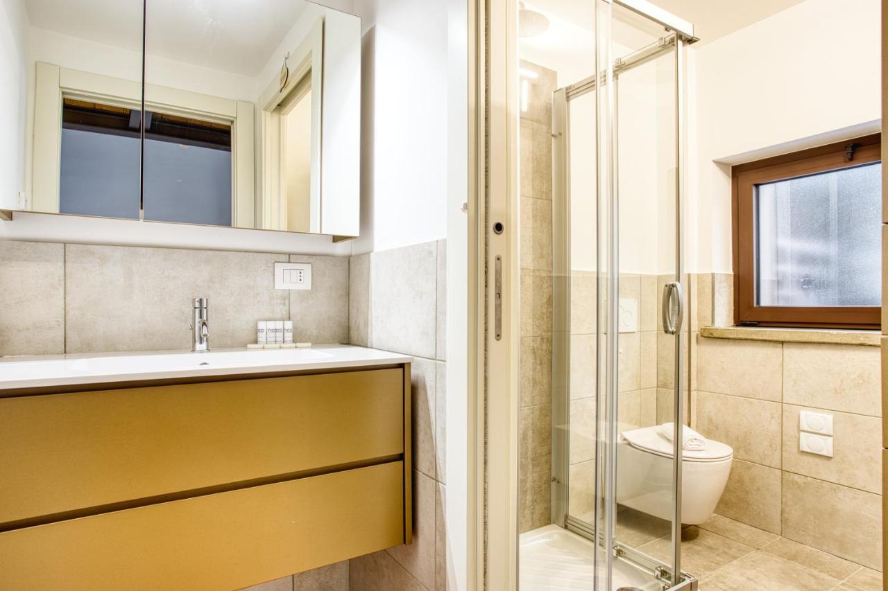 Ferienwohnung Joivy Charismatic 1-Bed Flat With Parking Mailand Exterior foto