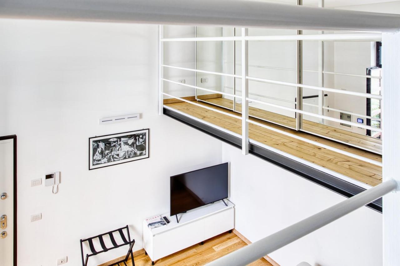 Ferienwohnung Joivy Charismatic 1-Bed Flat With Parking Mailand Exterior foto
